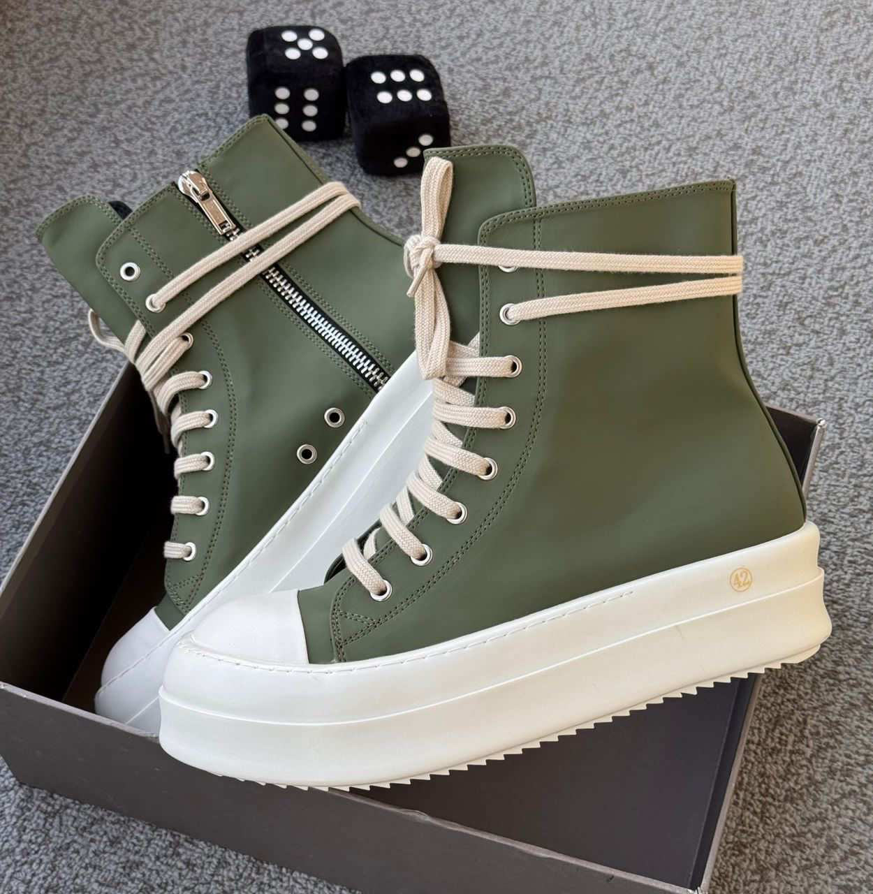 RICK OWENS SS25 HOLLYWOOD MEGABUMPER SNEAKERS IN GREEN