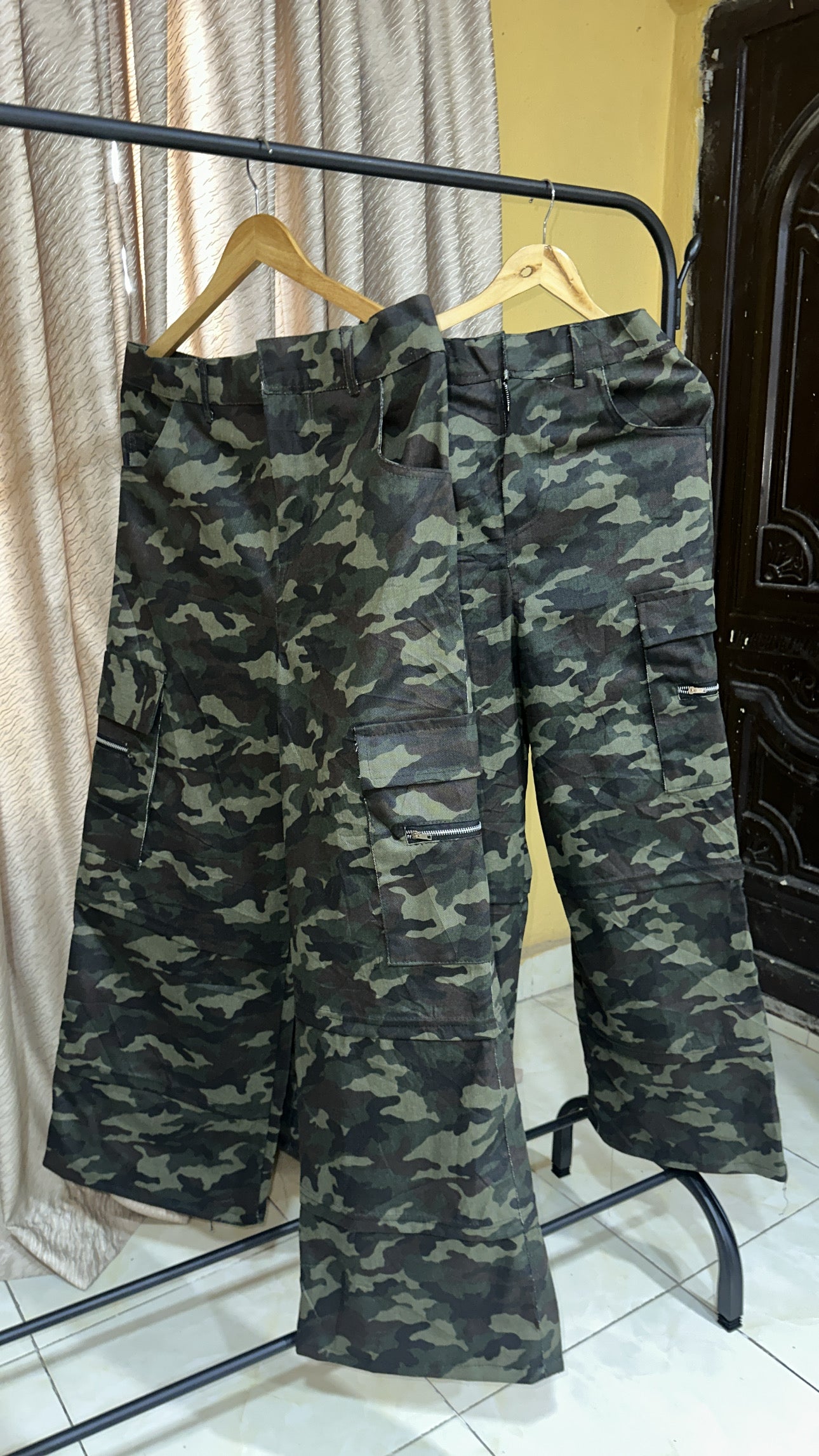 CAMOUFLAGE FLAIRCARGO PANTS