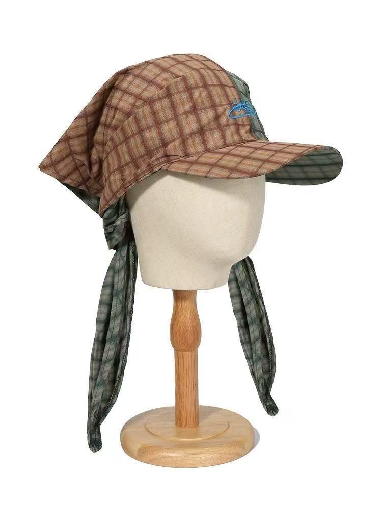 Adjustable scarf hat