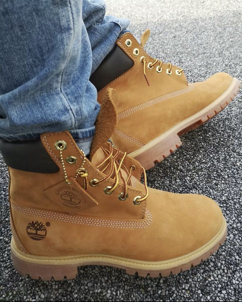 KICKS