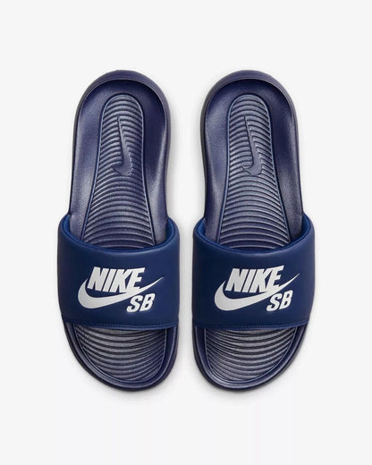NIKE SB VICTORI ONE SLIDES
