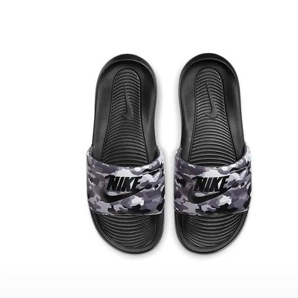 NIKE VICTORI ONE SLIDES