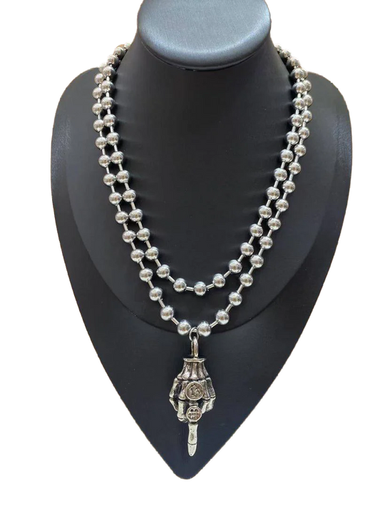 Stainless steel chains x hand pendant